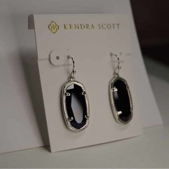 Kendra Scott ‘Elle Silver Drop Earrings in Black Opaque Glass’ brand new - Picture 6 of 14